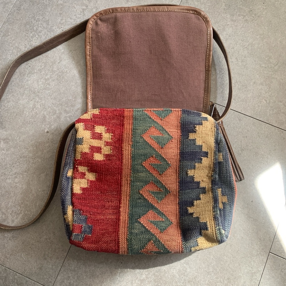 Vintage Wool and Leather Kilim Bag - Picture 3 of 7